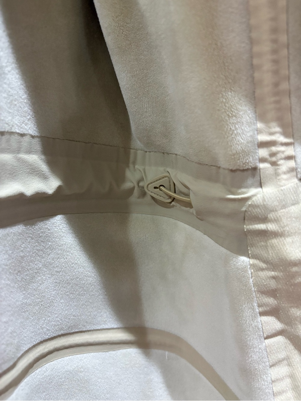 Lululemon RepelShell Rain Jacket (mint condition) - Picture 9 of 13